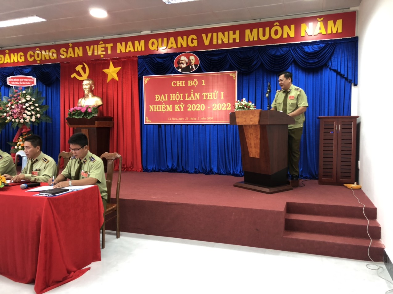 Đồng chí Huỳnh Vũ Phong, Bí thư Đảng ủy, Cục trưởng phát biểu ý kiến chỉ đạo tại Đại hội Chi bộ 1 lần thứ I, nhiệm kỳ 2020 - 2022